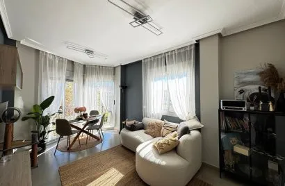 Apartamento de 3 dormitorios en Nueva Torrevieja, España No. 2616