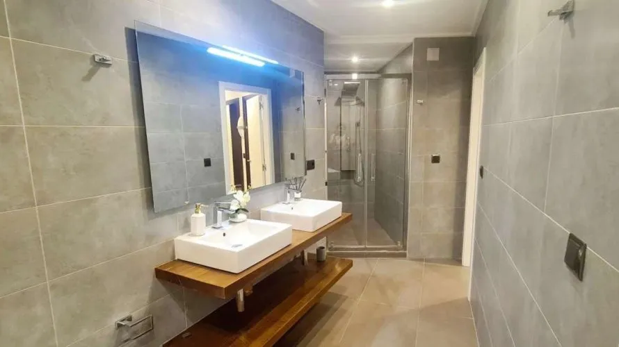 Villa de 5 dormitorios en Calpe, España No. 1703 № 4