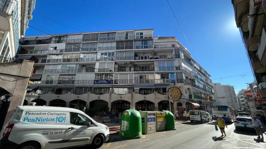 Propiedad comercial de 347m² en Benidorm, España No. 1869 № 17
