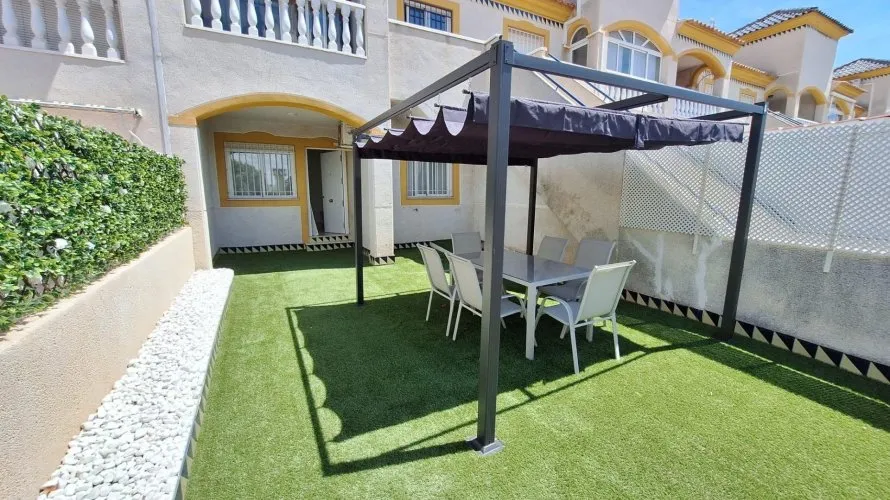 Bungalow de 1 dormitorio en Torrevieja, España No. 2421 № 3
