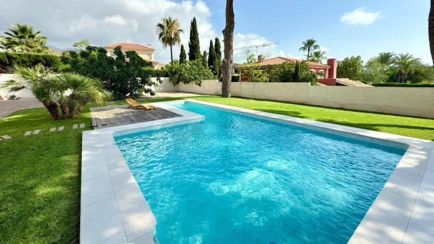 Villa de 3 dormitorios en La Nucia, España No. 1568 № 25