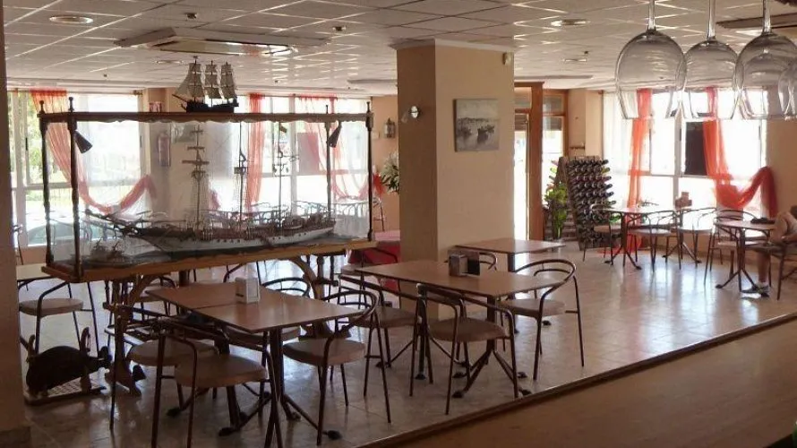 Propiedad comercial de 400m² en Torrevieja, España No. 1918 № 21