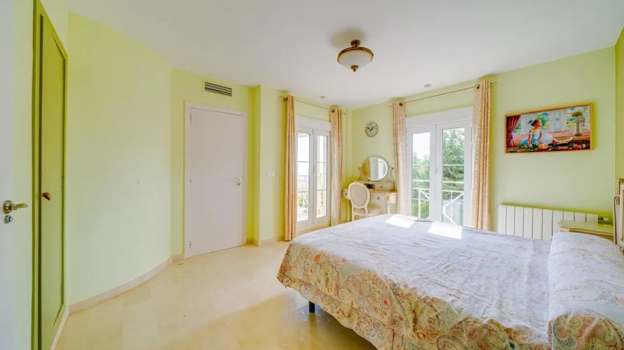 Villa de 4 dormitorios en Finestrat, España No. 1564 № 24