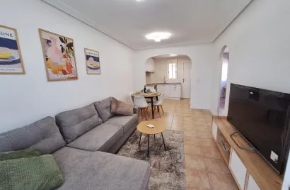 Bungalow de 1 dormitorio en Torrevieja, España No. 2421