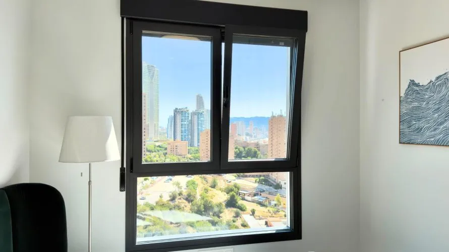 Apartamento de 3 dormitorios en Benidorm, España No. 2627 № 8
