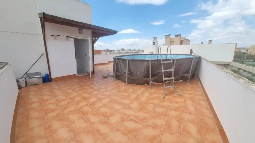Ático de 3 dormitorios en Alicante, España No. 2071 № 8
