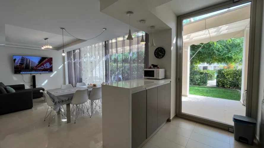 Apartamento de 3 dormitorios en Villajoyosa, España No. 1723 № 3