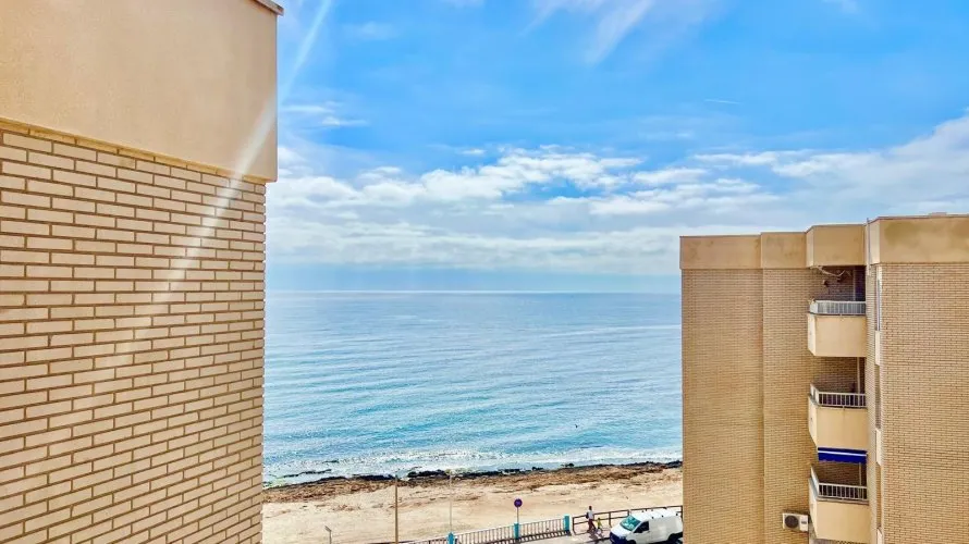 Ático de 2 dormitorios en Torrevieja, España No. 2298 № 11