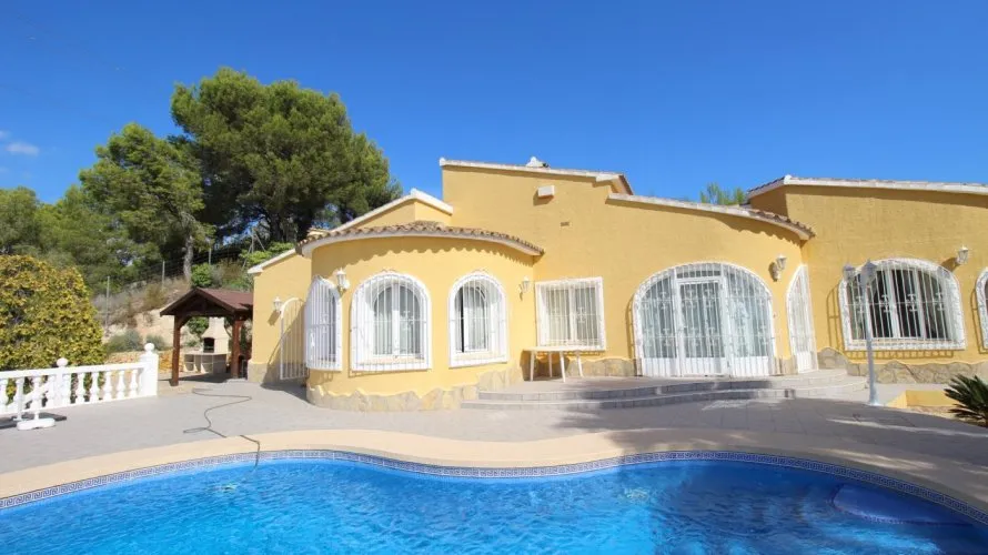 Villa de 5 dormitorios en Calpe, España No. 1639 № 26