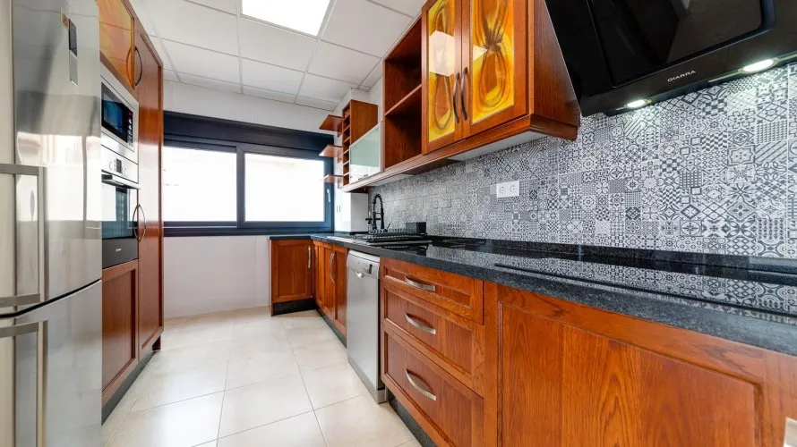 Villa de 4 dormitorios en Torrevieja, España No. 1814 № 11