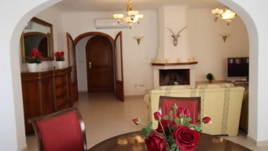 Villa de 5 dormitorios en Calpe, España No. 1639 № 8