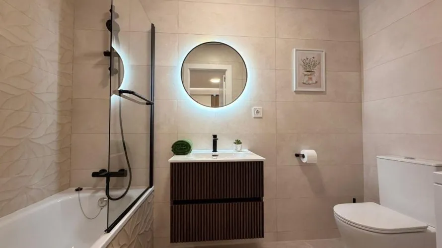 Apartamento de 2 dormitorios en Torrevieja, España No. 2632 № 6