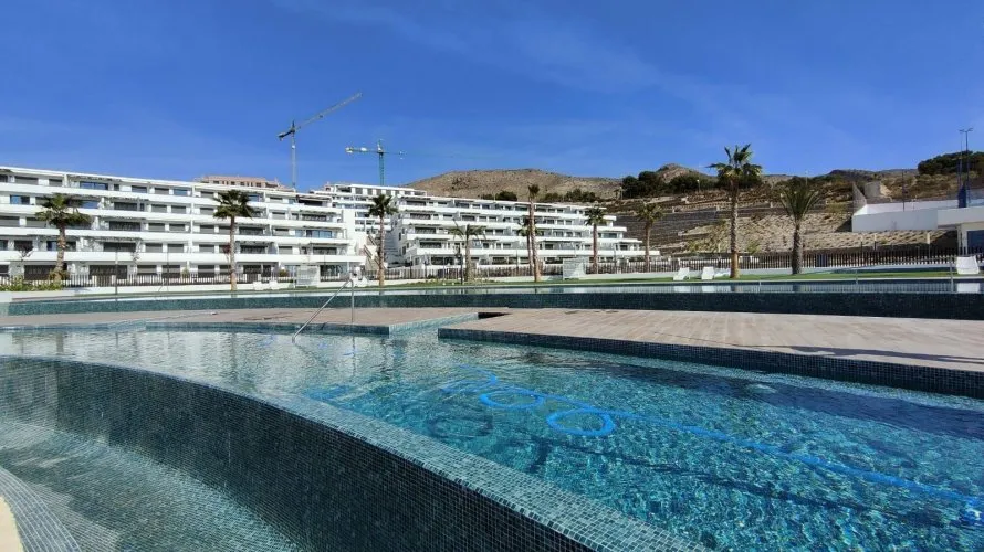 Apartamento de 2 dormitorios en Finestrat, España No. 1940 № 28