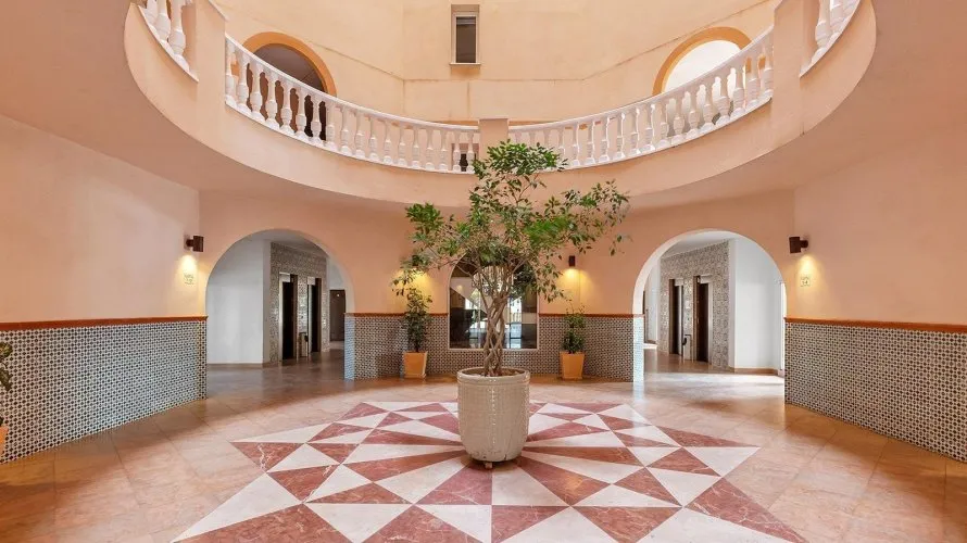 Apartamento de 2 dormitorios en Torrevieja, España No. 2431 № 5
