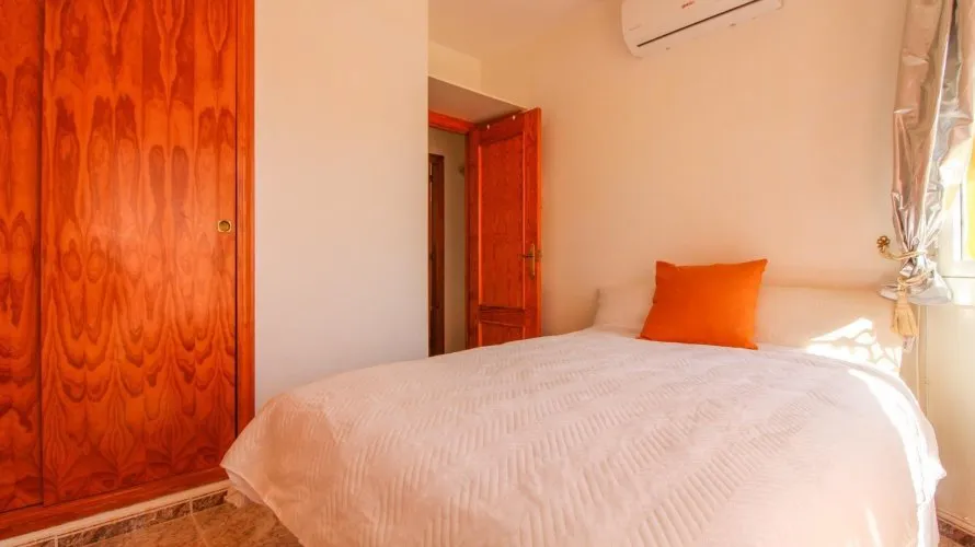Bungalow de 2 dormitorios en La Regia, España No. 2227 № 17