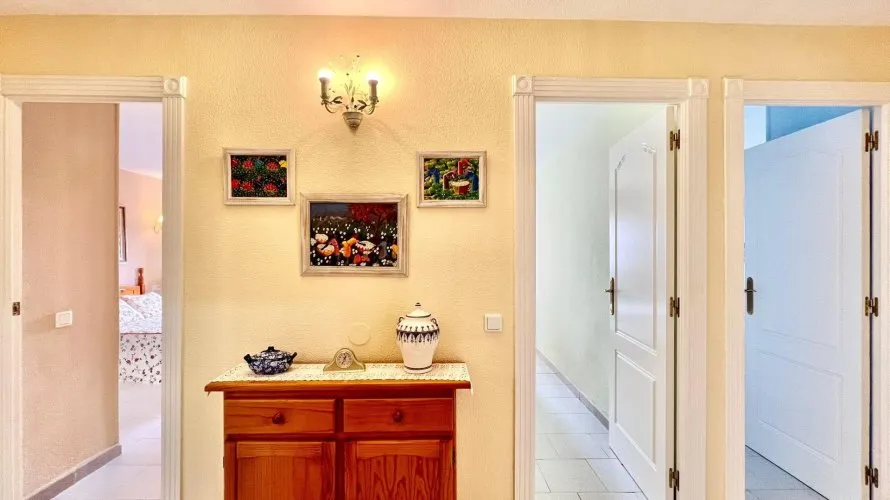 Apartamento de 3 dormitorios en Torrevieja, España No. 2267 № 28
