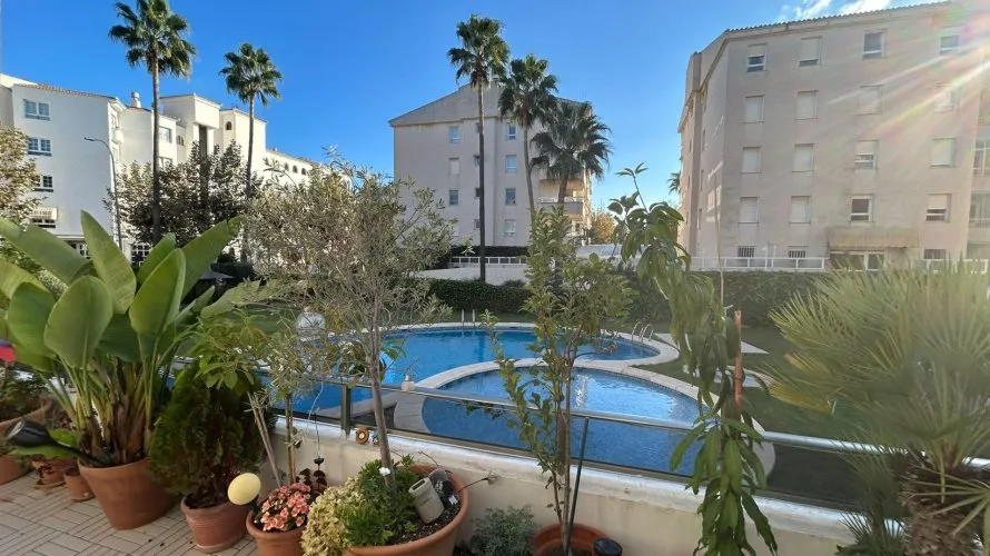 Parcela de 2 dormitorios en Albir, España No. 1989 № 24
