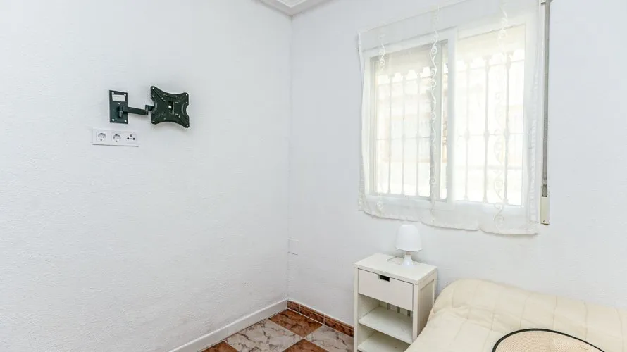 Apartamento de 74m² en Playa Flamenca II, España No. 2360 № 16