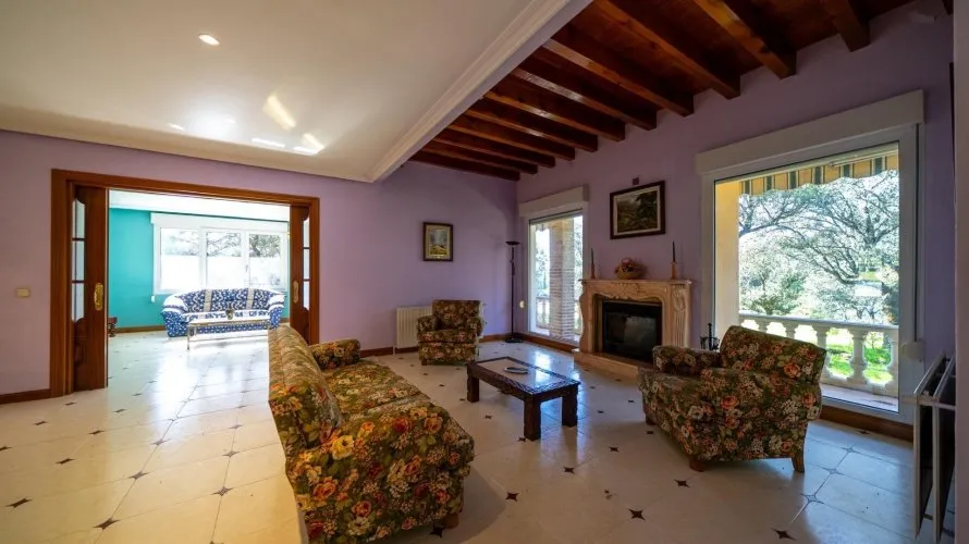 Сasa de 8 dormitorios en Colmenarejo, España No. 2699 № 4