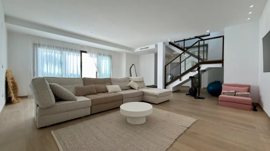 Villa de 5 dormitorios en Finestrat, España No. 2305 № 19