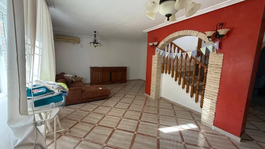 Сasa de 3 dormitorios en Torrevieja, España No. 2323