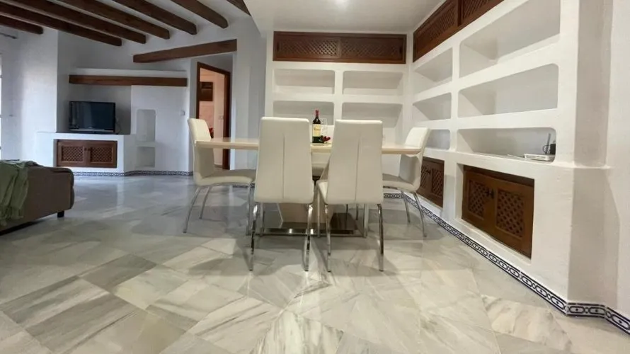 Apartamento de 2 dormitorios en Torrevieja, España No. 2268 № 3