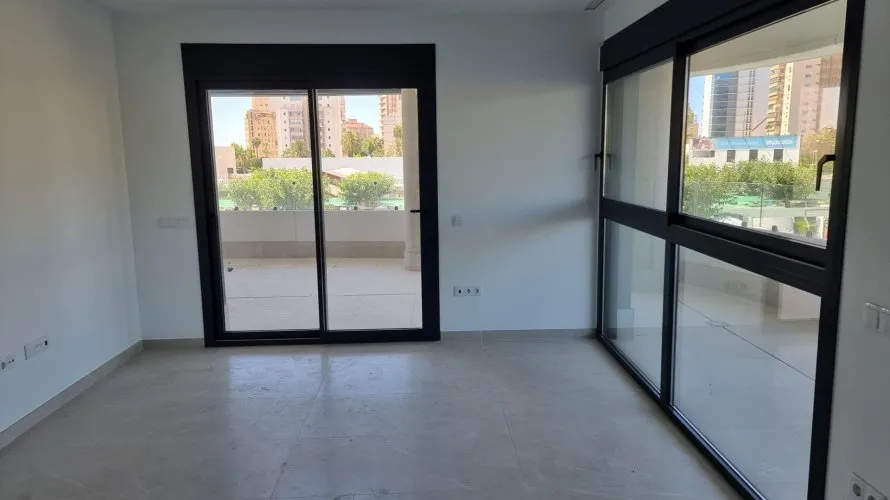 Apartamento de 2 dormitorios en Calpe, España No. 2009 № 12
