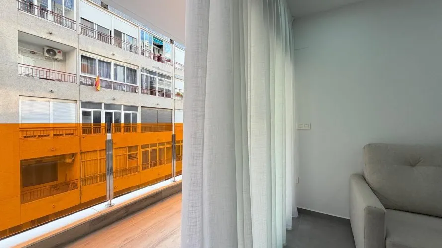 Apartamento de 3 dormitorios en Torrevieja, España No. 1558 № 27