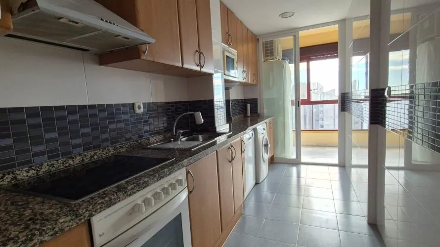 Apartamento de 1 dormitorio en Benidorm, España No. 2032 № 13