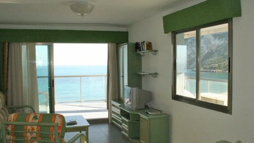 Apartamento de 3 dormitorios en Calpe, Spain No. 1722