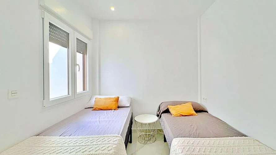 Bungalow de 3 dormitorios en Torrevieja, España No. 2167 № 4