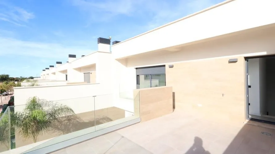 Apartamento de 3 dormitorios en Los Alcázares, España No. 2002 № 17