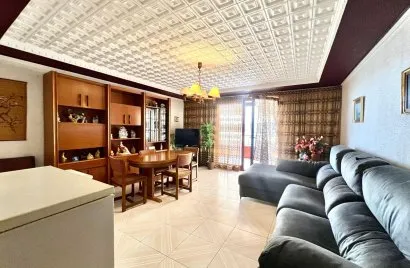 Apartamento de 3 dormitorios en Torrevieja, España No. 2358