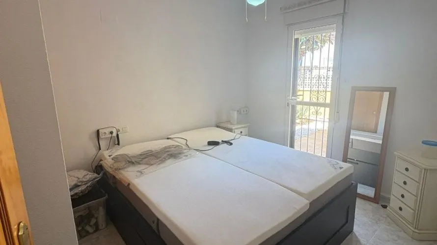 Bungalow de 1 dormitorio en San Miguel de Salinas, España No. 1509 № 2