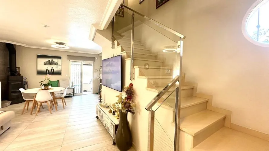 Apartamento de 4 dormitorios en La Regia, España No. 2604 № 12
