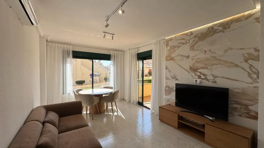 Apartamento de 2 dormitorios en Alicante, España No. 2347 № 4
