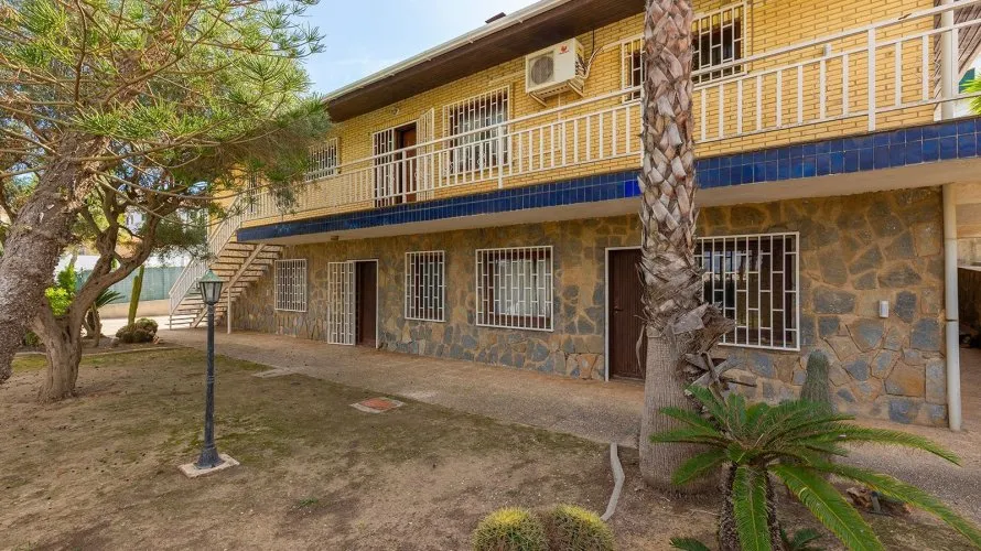 Villa de 5 dormitorios en Campoamor, España No. 2290 № 13