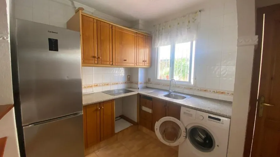 Сasa de 3 dormitorios en Torrevieja, España No. 2407 № 23
