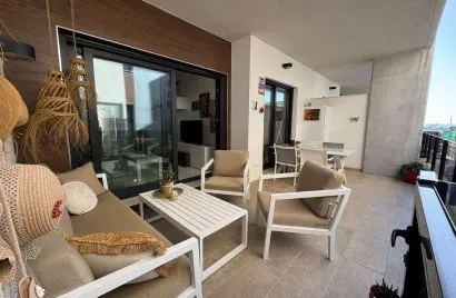 Apartamento de 2 dormitorios en Guardamar del Segura, Spain No. 2579