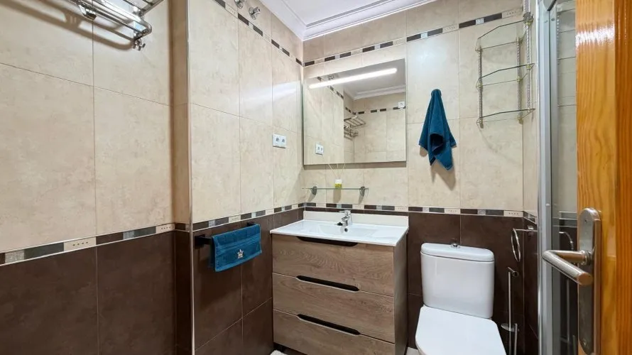 Apartamento de 3 dormitorios en Torrevieja, España No. 2269 № 2
