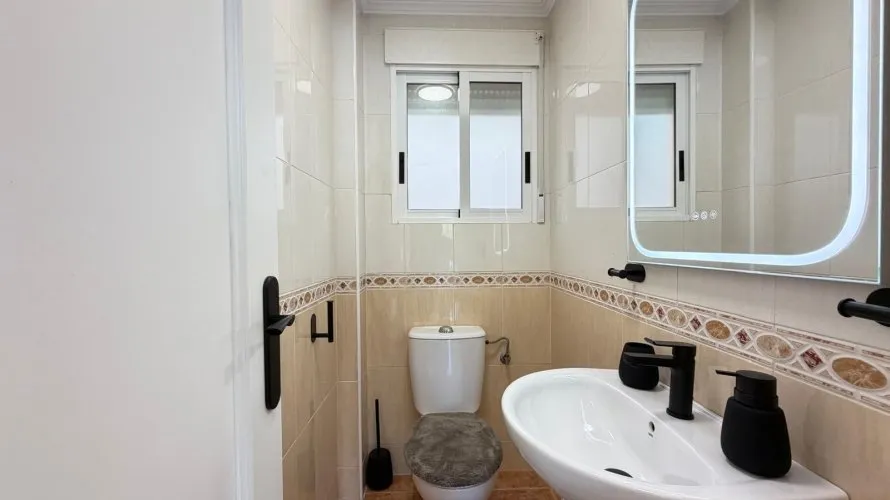 Сasa de 3 dormitorios en Alicante, España No. 2374 № 19