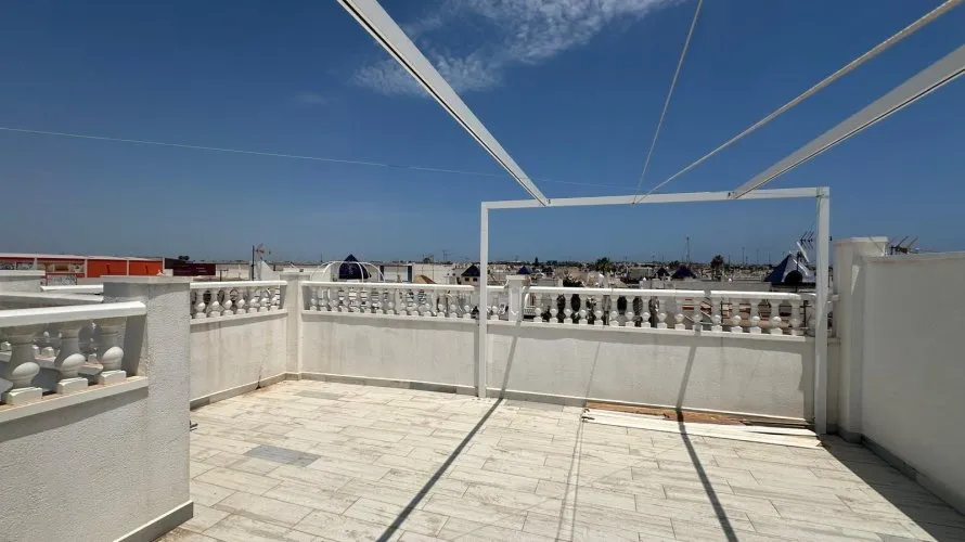 Bungalow de 2 dormitorios en Torrevieja, España No. 1523 № 2