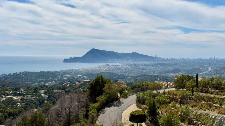 Ático de 4 dormitorios en Altea, España No. 2643 № 1