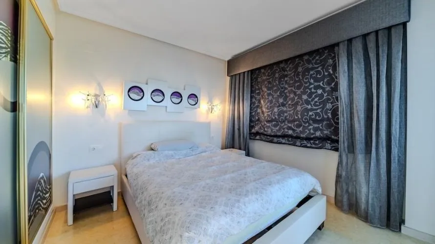 Villa de 5 dormitorios en Torrevieja, España No. 2080 № 25