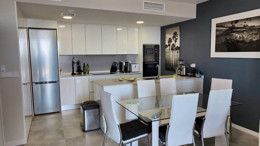 Apartamento de 2 dormitorios en Finestrat, España No. 1800 № 3