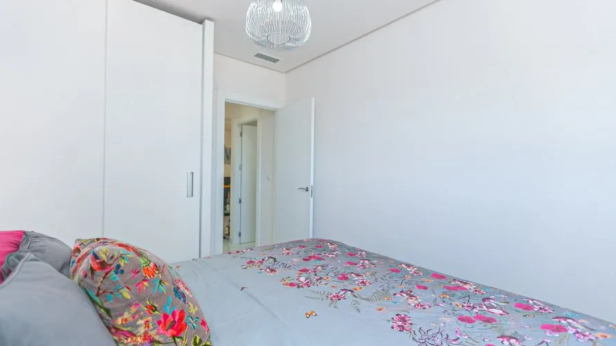 Apartamento de 82m² en Alicante, España No. 2411