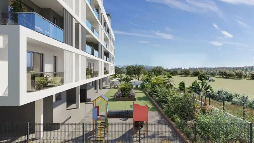 Apartamento de 2 dormitorios en Alicante, España No. 1990 № 11