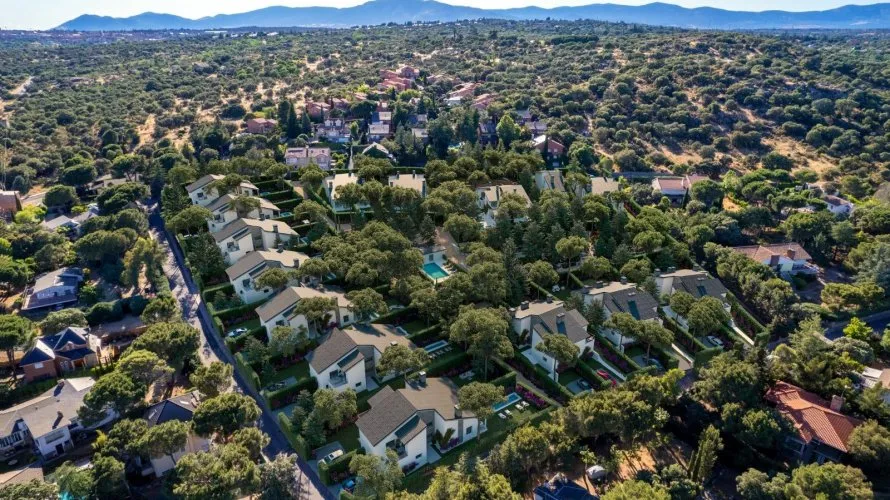 Villa de 6 dormitorios en Galapagar, España No. 2487 № 3