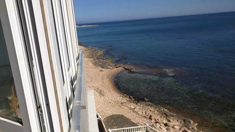 Apartamento de 4 dormitorios en Torrevieja, España No. 1482 № 4