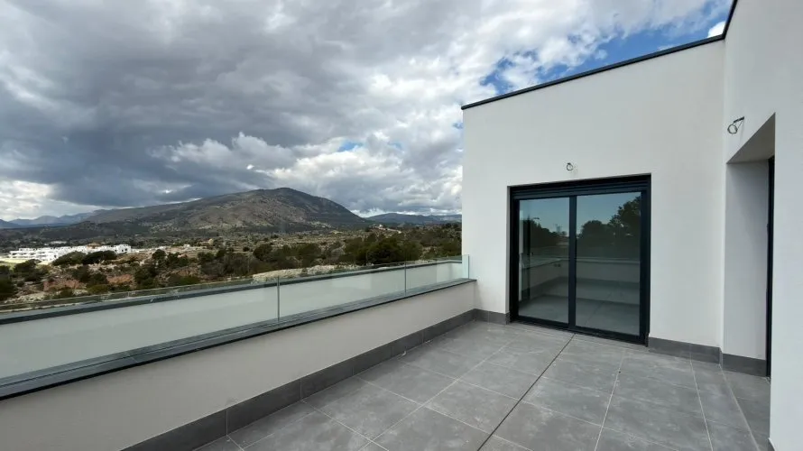 Villa de 3 dormitorios en Finestrat, España No. 2325 № 3
